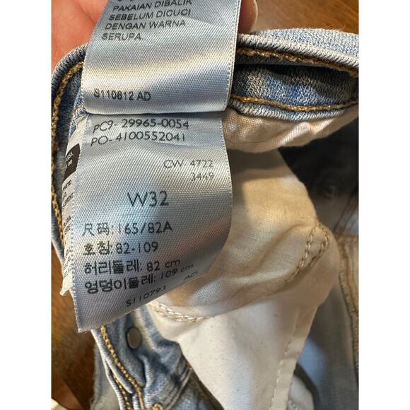 Levis Mid Length Shorts Women 32 Spring Summer Fringe Raw Hem Distressed Beach - Picture 3 of 8